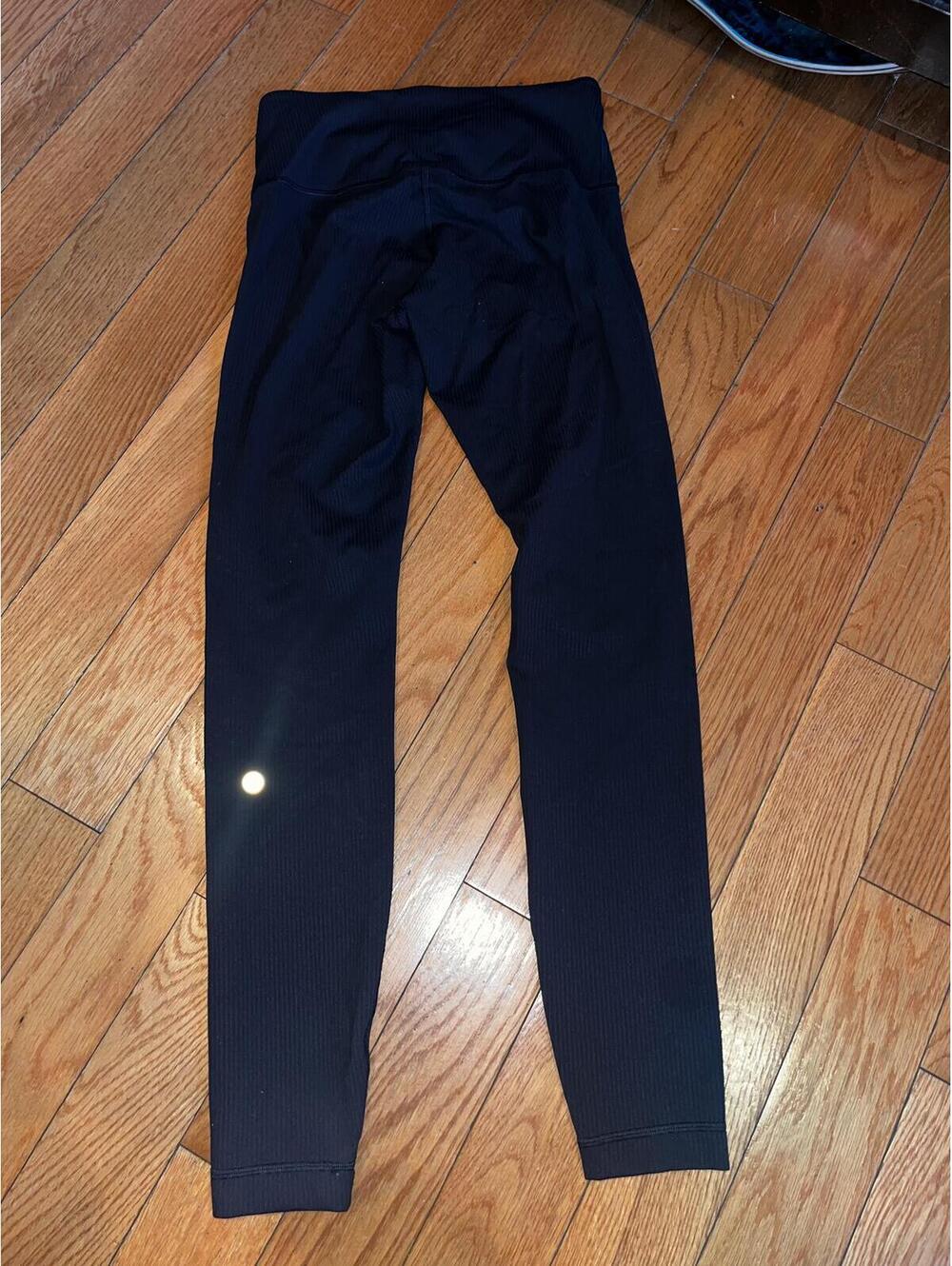 black lululemon leggings